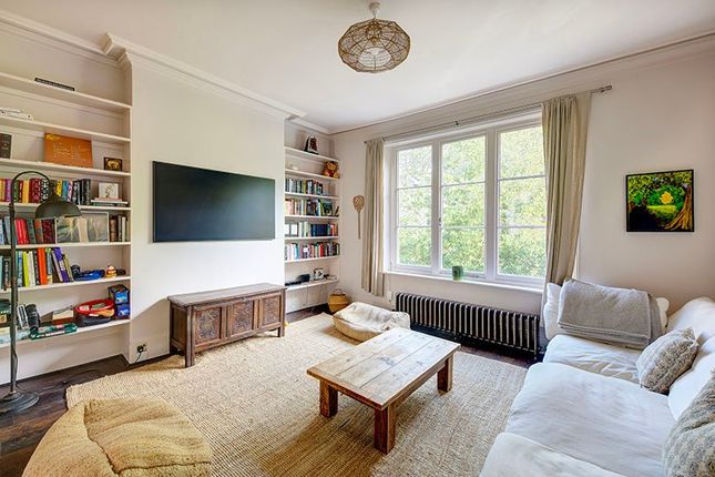 4 Villas On The Heath,, Vale of Health, London photo 4