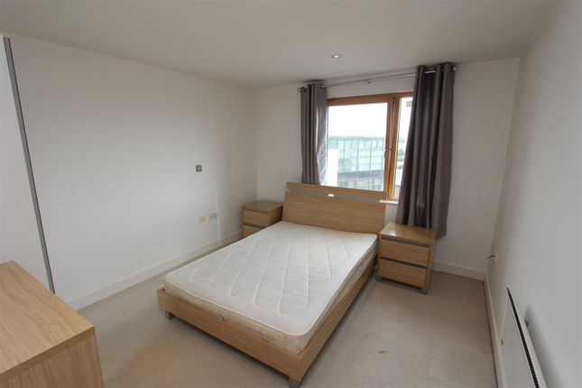 36, McClintock House, Leeds photo 5