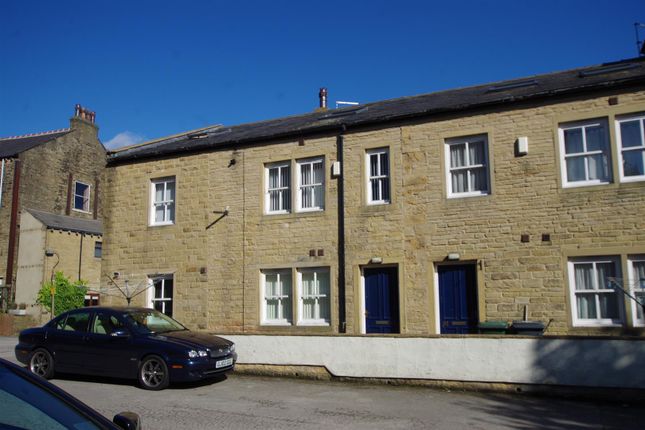 Terraced house to rent in Stone Hall Road, Eccleshill, Bradford