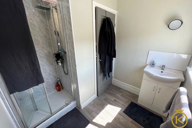Room 7, 70, Queens Road, Portsmouth photo 3