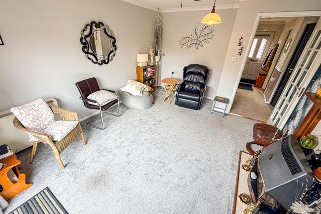 21, Stadtpeine Close, Corby photo 4