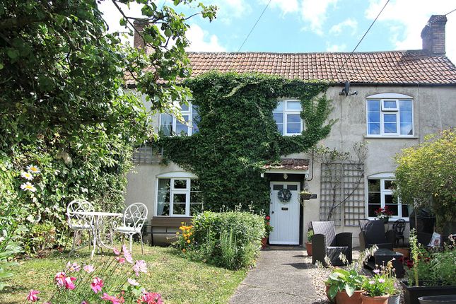 Cottage for sale in Main Road, Woodford