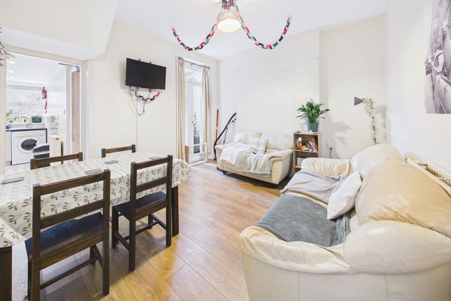 28 Langland Terrace, Swansea photo 3