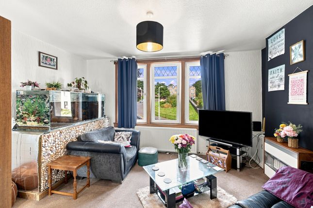 3d, Fleming Gardens South, Dundee photo 4