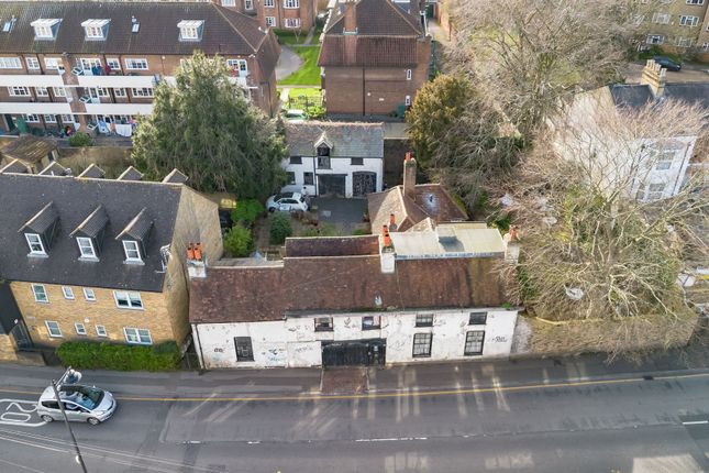 21 North Street, Carshalton photo 3