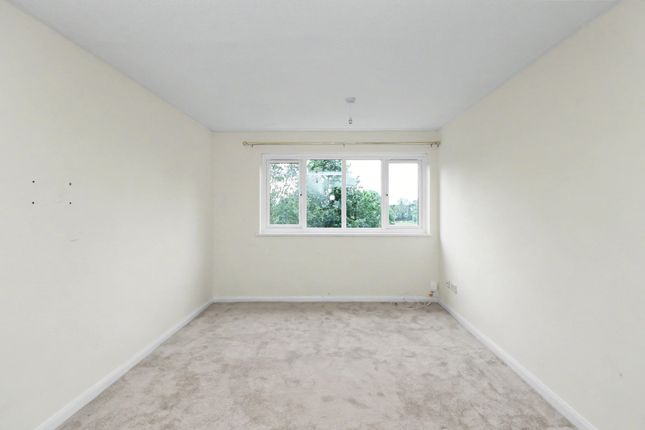 61 Southwell Close, Nottinghamshire photo 2
