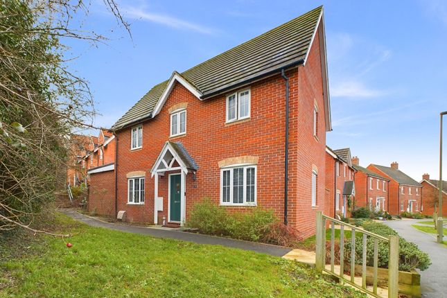 Thumbnail Detached house for sale in Pike Reach, Wantage
