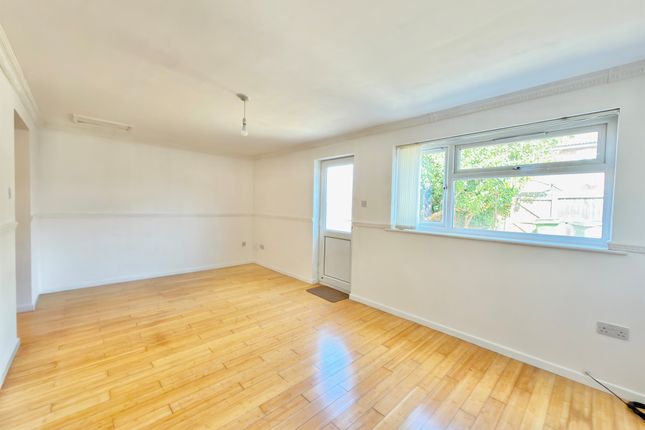 23, Mountbatten Avenue, Stamford photo 3