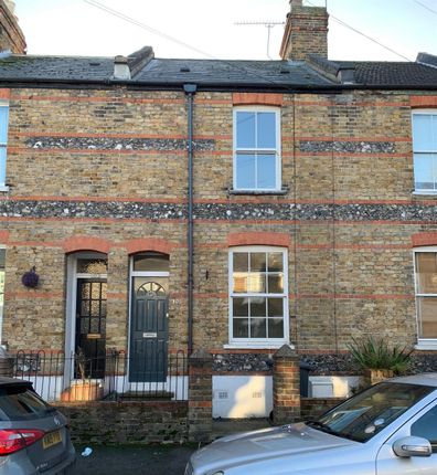 2 bed terraced house to rent in Oxford Road, Windsor SL4