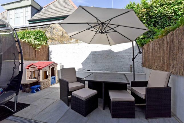 12, Roskell Road, Putney photo 4