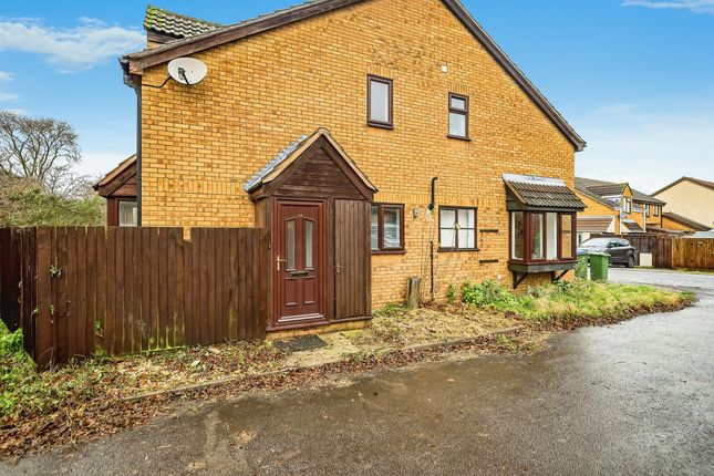 End terrace house for sale in Little Orchards, Aylesbury