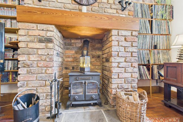 Egryn Cottage, Pentre Lane, Hope Mountain, Caergwrle, photo 3