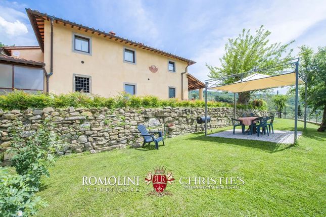 Villa for sale in Loro Ciuffenna, 52024, Italy