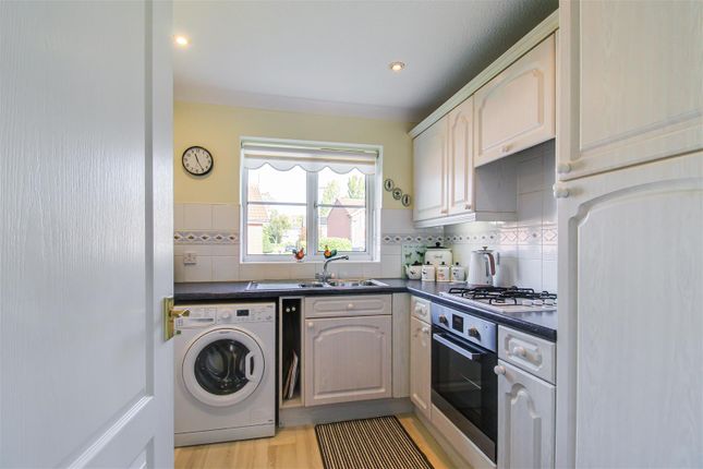 Maryfield Gardens, Ossett photo 3