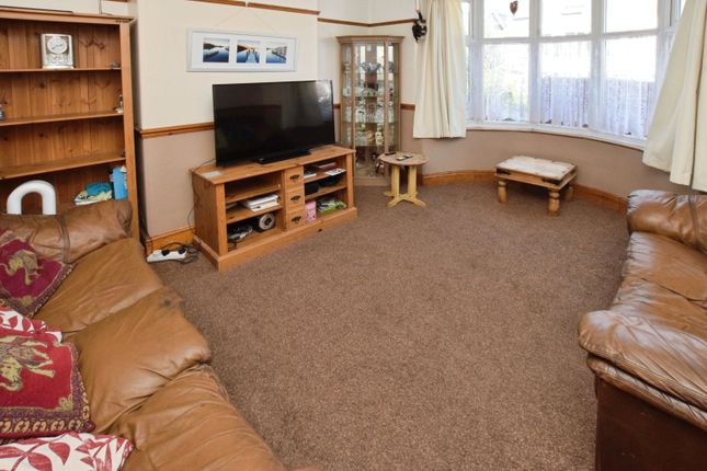 12, Thompson Road, Devon, England photo 2