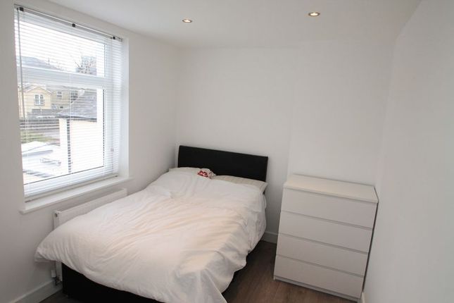 Flat to rent in Gordon Road, Cathays, Cardiff