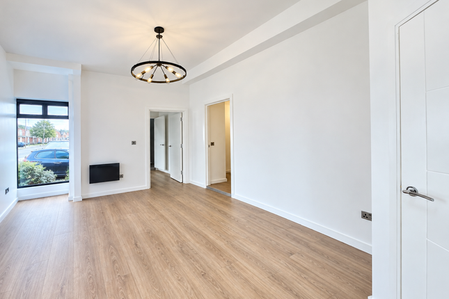 112-114, Southchurch Road, Southend-on-Sea photo 3