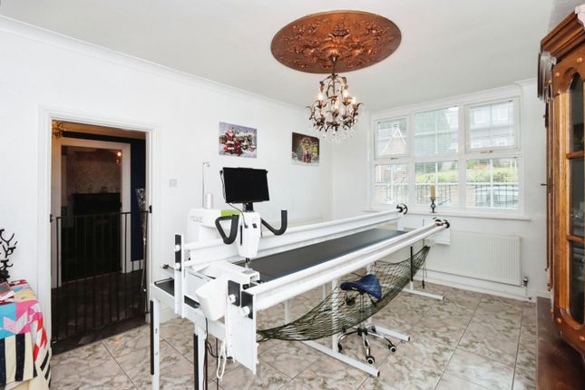 Dining Room.Jpg