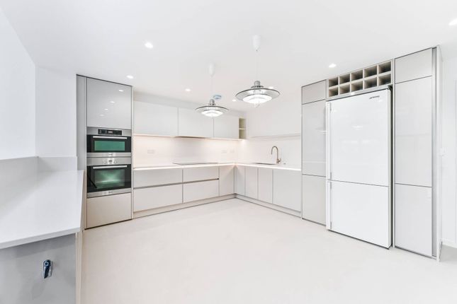 Pittville Gardens, London, SE25, South Norwood photo 3