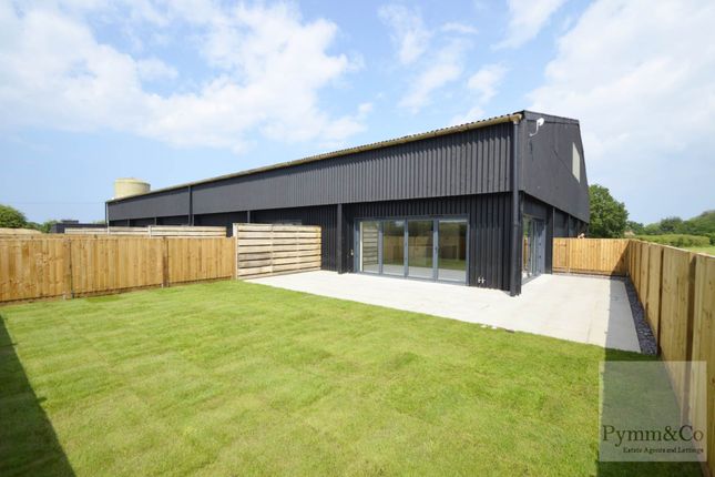 Thumbnail Barn conversion to rent in Oak Road, Dilham