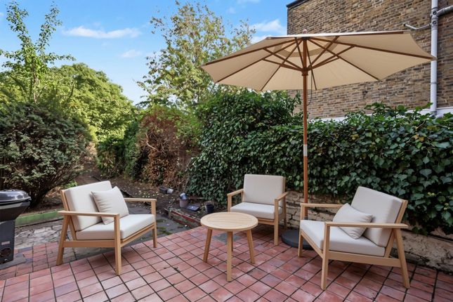 Flat 1, 22 Ferme Park Road, London photo 2