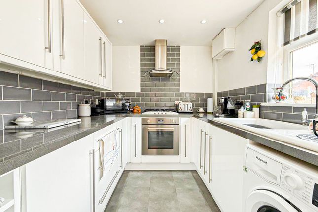 15 Kingsthorne Park, Liverpool photo 2