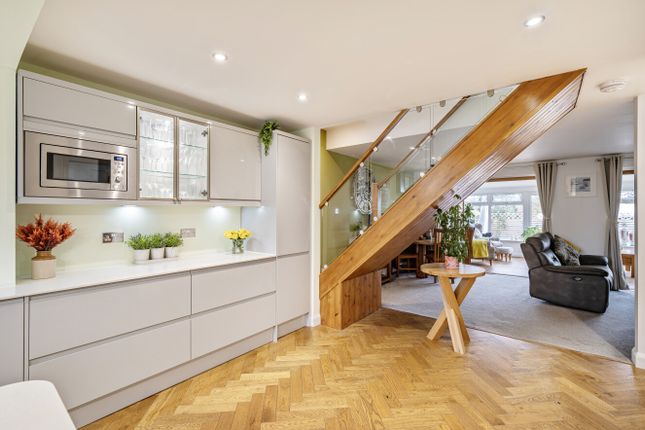 6, Hornbeam Close, Devon photo 4