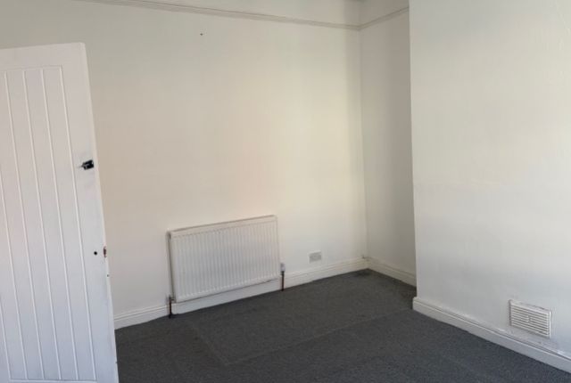 131, Eskrick Street, Bolton photo 2