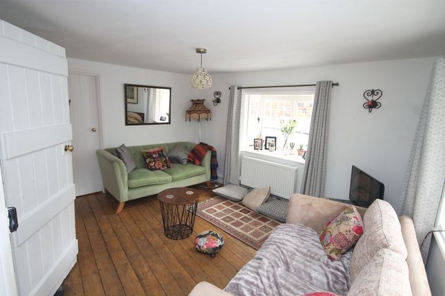 49b Tanners Street, Faversham, Kent, Faversham photo 4