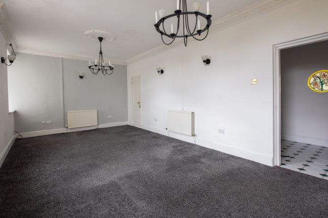 Flat for sale in The Hawthorns, Arncliffe Rise, Oldham