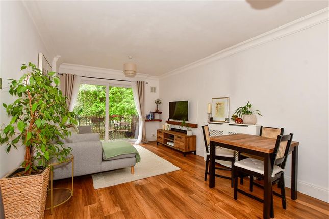 Flat for sale in Savill Row, Woodford Green, Essex