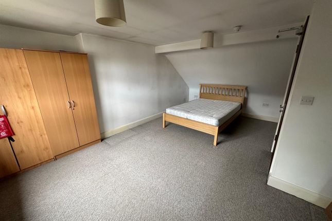 Thumbnail Room to rent in Whitton Avenue East, Greenford