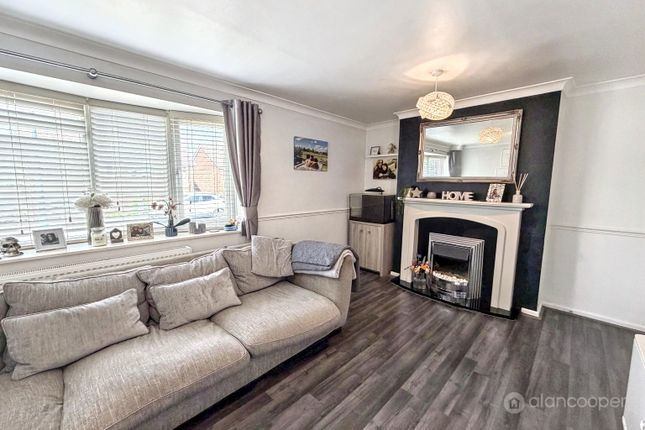 7, Lingwood Drive, Warwickshire photo 2