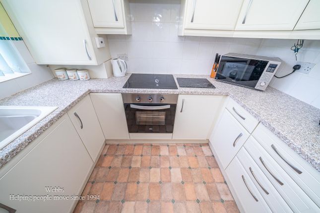 2, Oakmount Close, Walsall photo 4