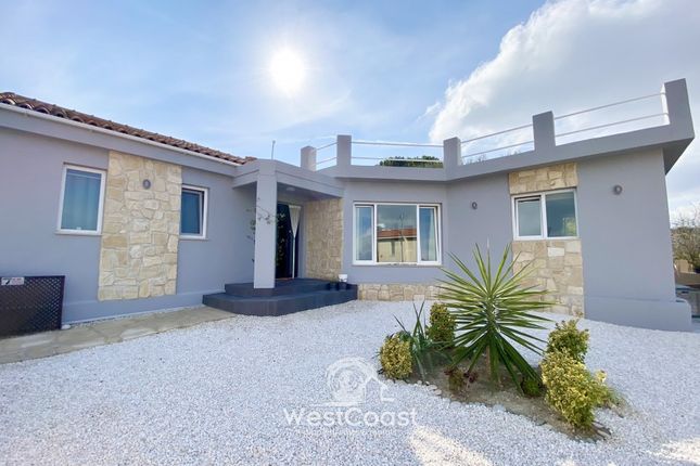 Bungalow for sale in Stroumpi, Paphos, Cyprus