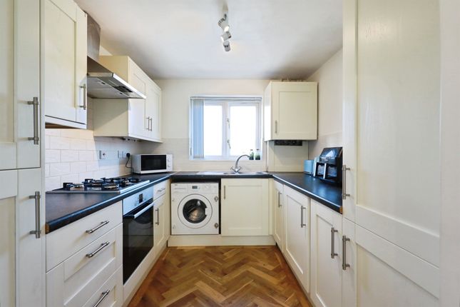 26, Parish End, Leamington Spa photo 4
