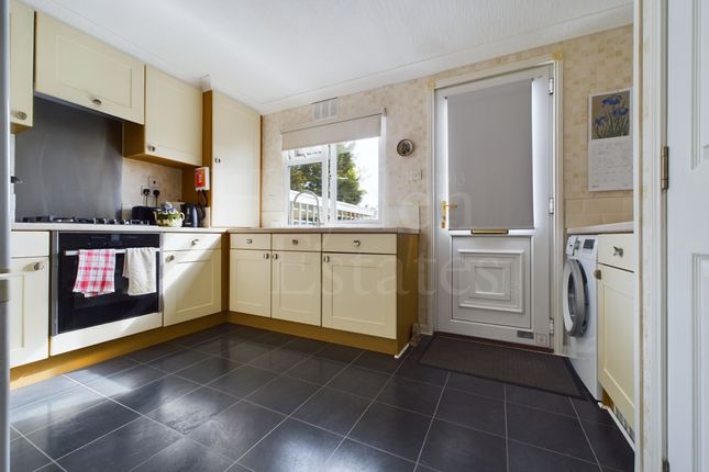 Mobile/park home for sale in Pool Lane, Clows Top, Kidderminster