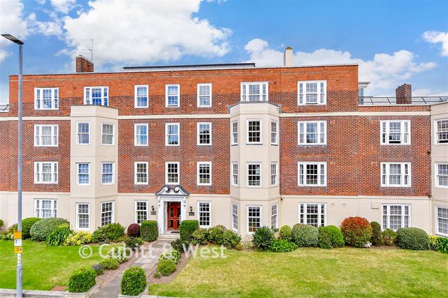 Dolphin Court, St. Helen's Parade, Southsea photo 4