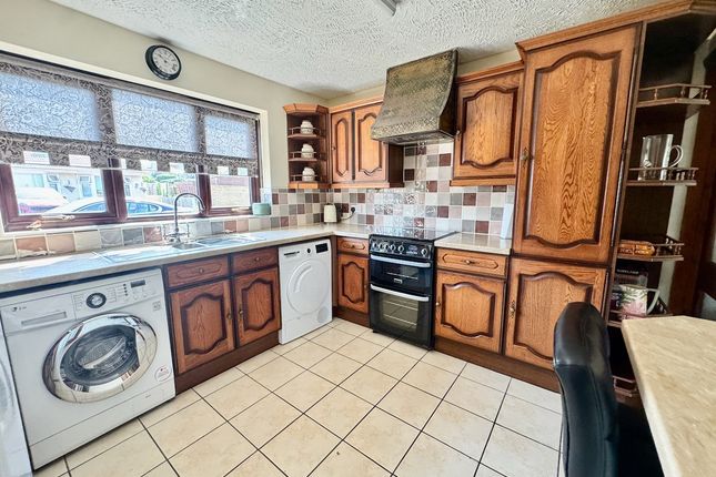 31, St. Crispins Road, Westgate-on-sea photo 2