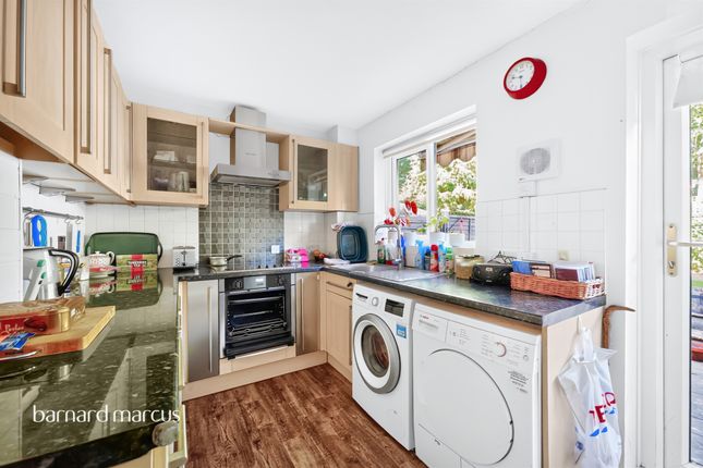 37, Lake View, Dorking photo 4