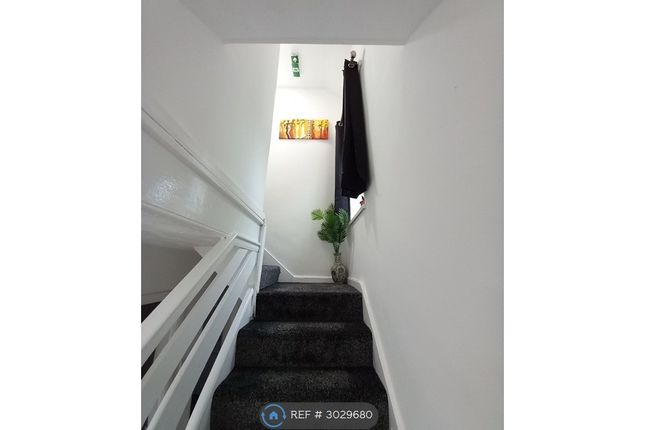 Lodge Ave Dagenham Rm Ja, Dagenham, Dagenham photo 5