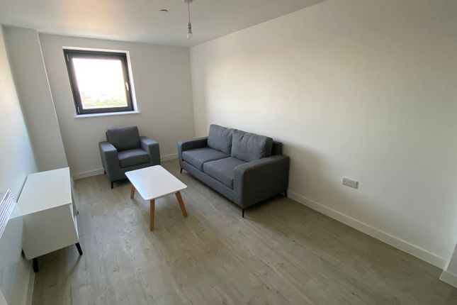 1-bed flat on Furness Quay, Salford M50, £180,000