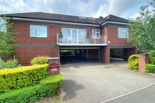 2 bed flat for sale in Parklands Way, Poynton, Stockport SK12