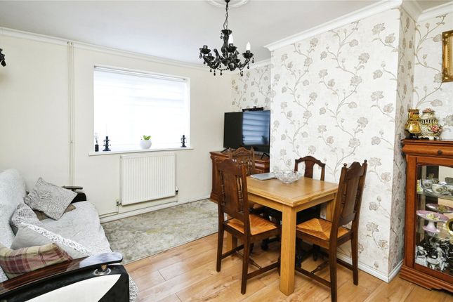 7, Butler Crescent, Nottinghamshire photo 2