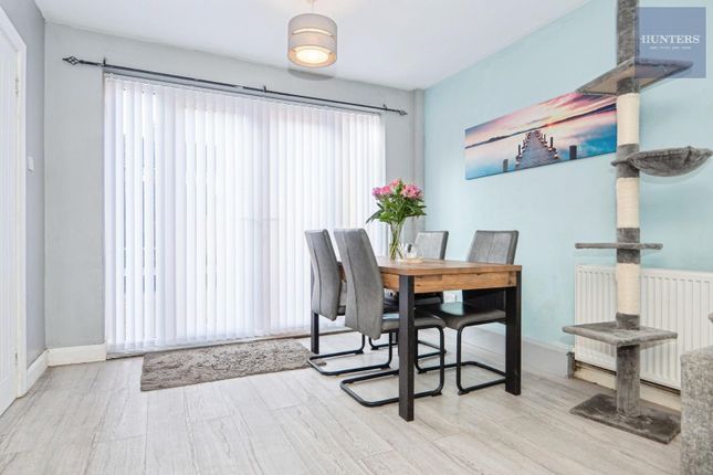 27, Tong Way, Leeds photo 4
