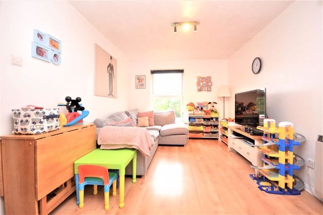 Thumbnail Flat to rent in Forest Road, London