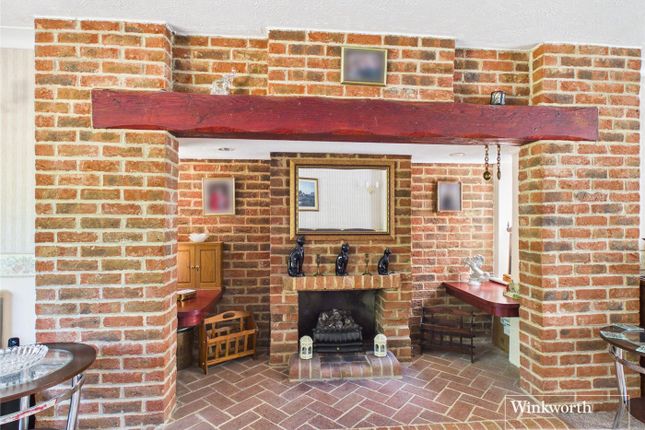 25, Thornbers Way, Reading photo 3