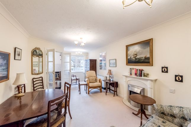45 Glenearn Court, Pittenzie Street, Crieff photo 2