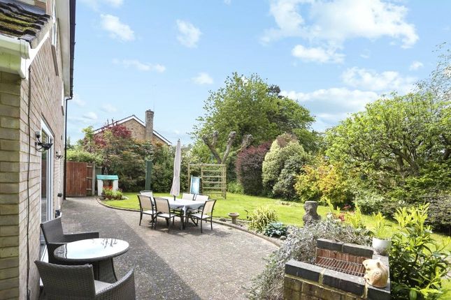 Detached house for sale in The Vale, Oakley