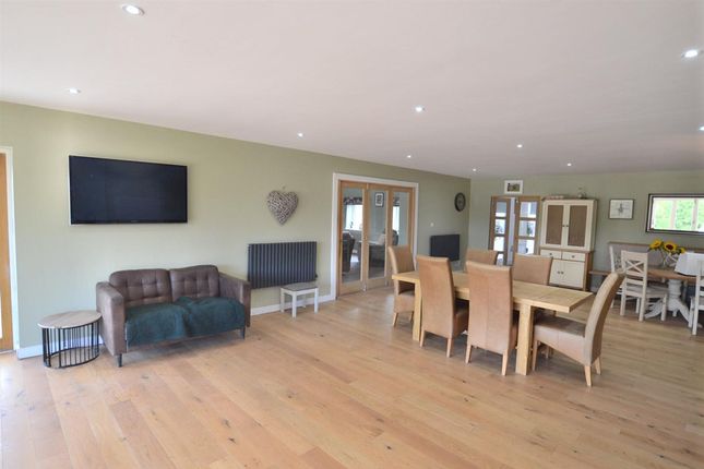 180 Leicester Road, Thurcaston photo 2